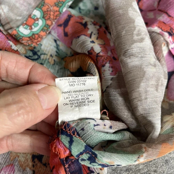 Fig And Flower Button Up Shirt Women PM‎ Floral Semi Sheer Roll Tab Sleeve - Picture 10 of 13